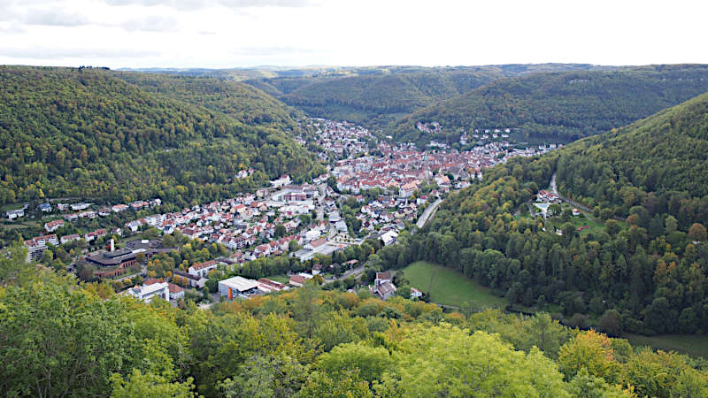 Blick zur&uuml;ck auf Bad Urach