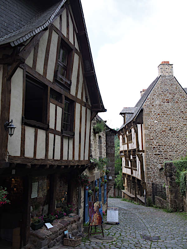 Stra&szlig;enansicht 3